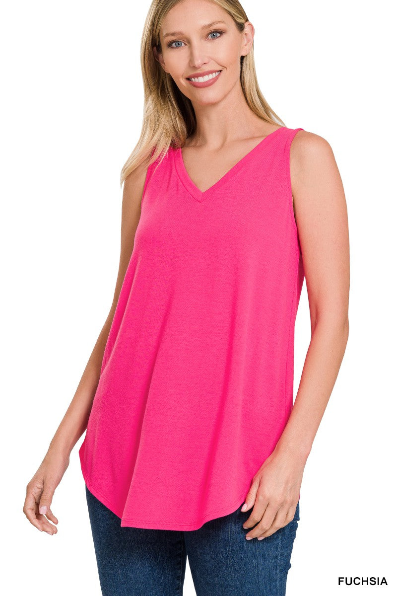 SLEEVELESS V-NECK TOP  - In Store