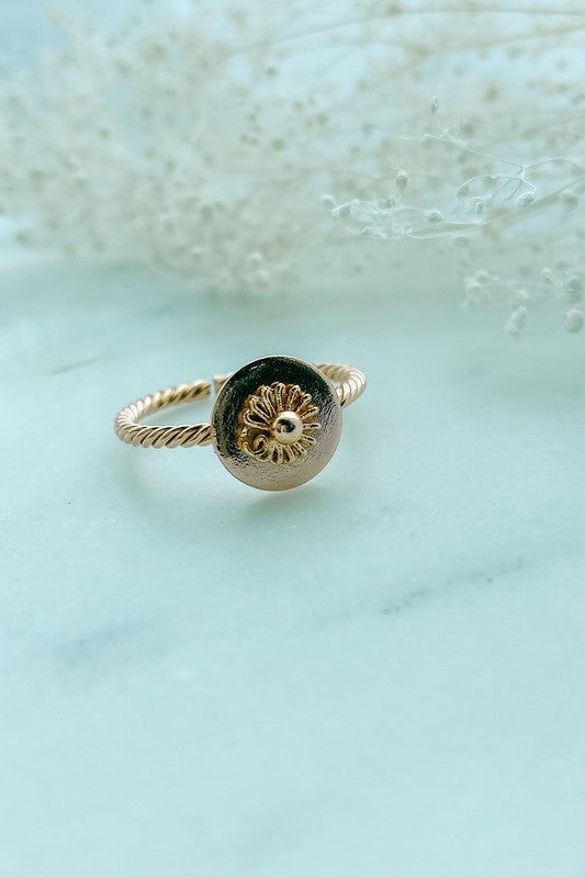 Circle Flower Ring