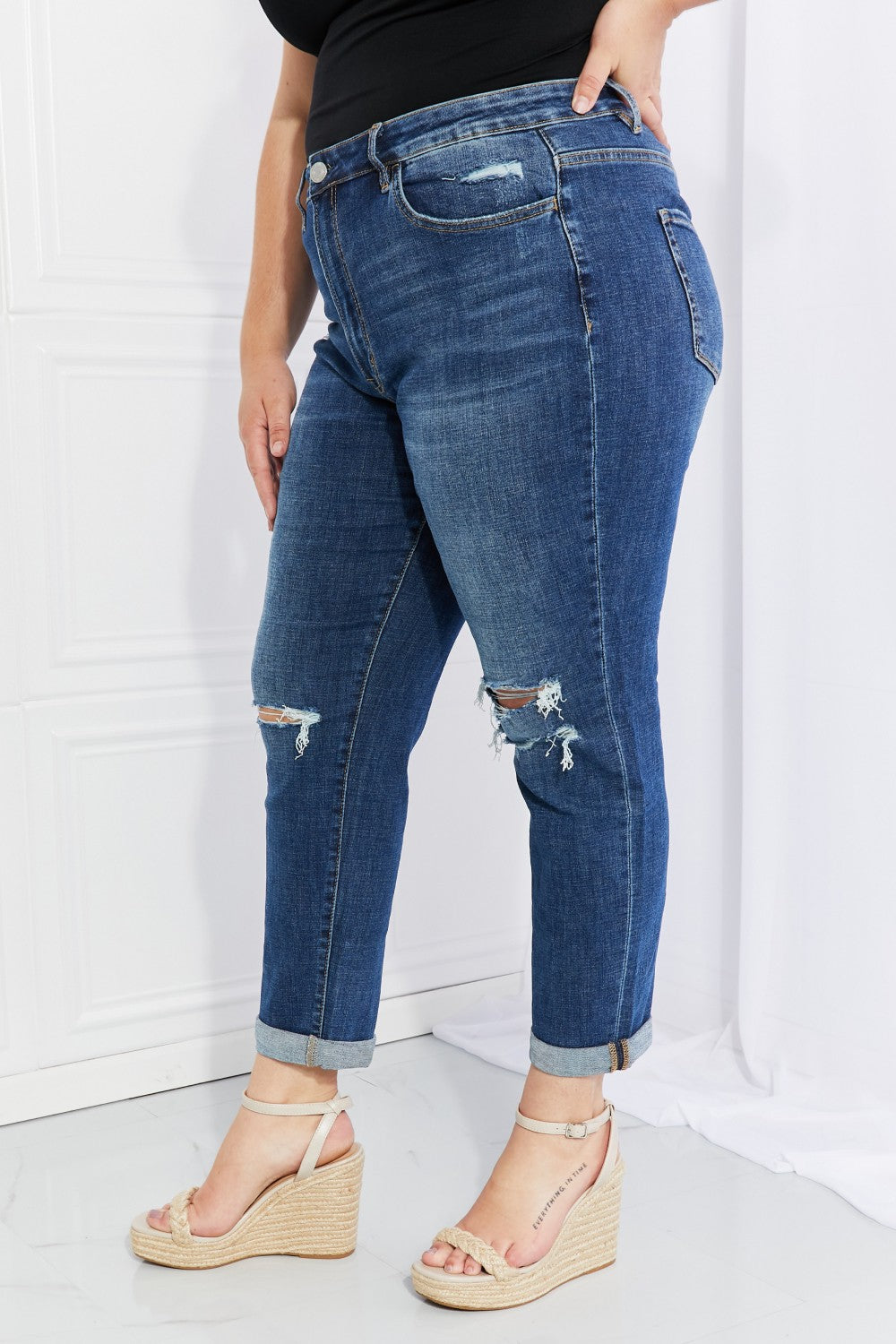 VERVET Full Size Distressed Cropped Jeans with Pockets- ONLINE ONLY 2-10 day Shipping